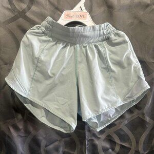 Lululemon Athletica Women’s green, blue Shorts Size 0 – Excellent Condition